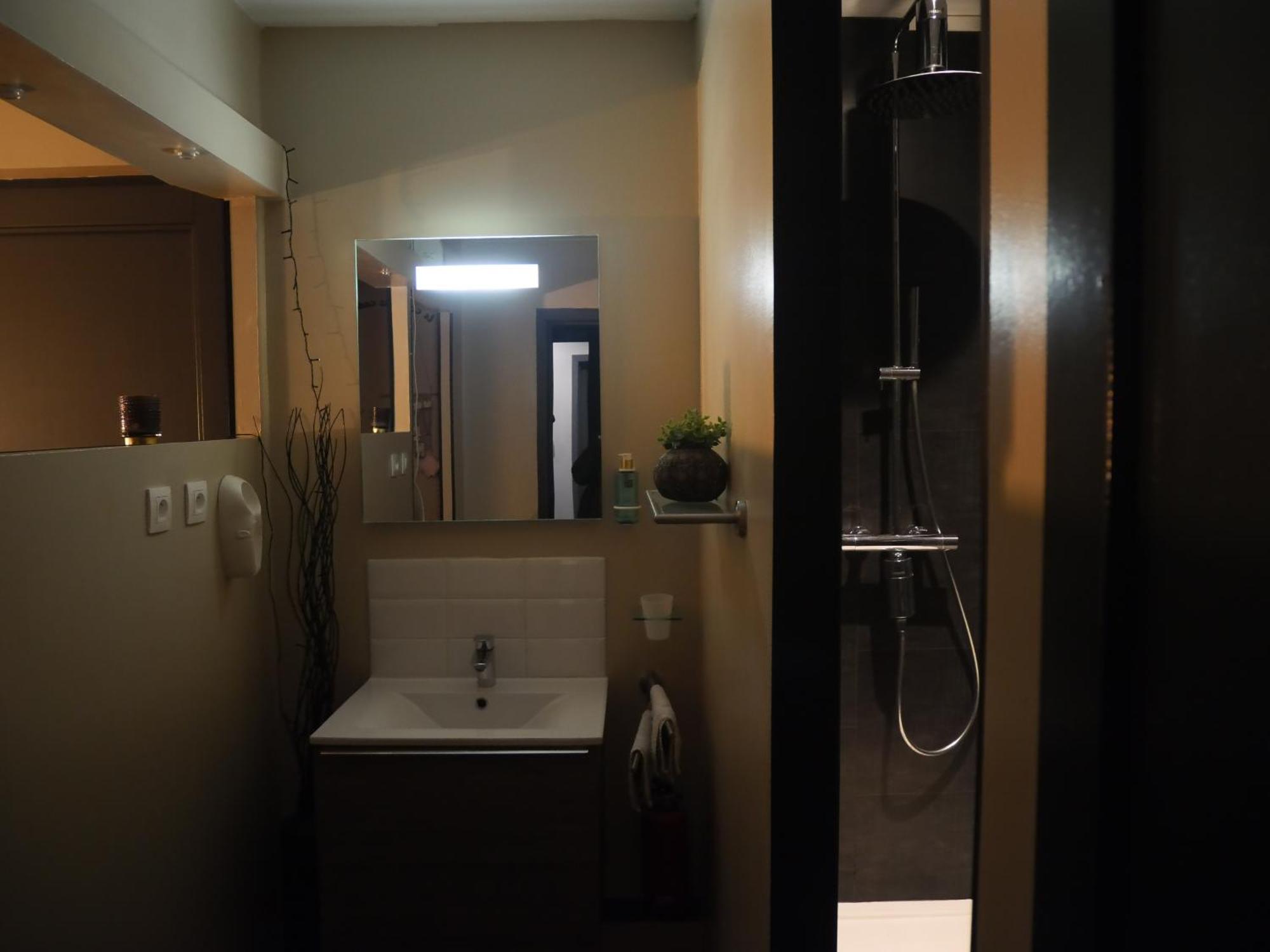 At Home - Jacuzzi Privatif Gesves Ngoại thất bức ảnh